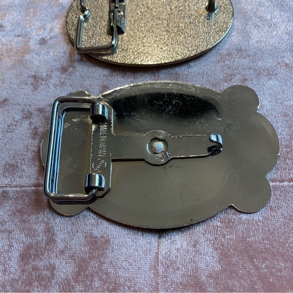 Lot of 3 Metal Vintage Belt Buckles - eagle, big rig, and Century 21 - Picture 7 of 8